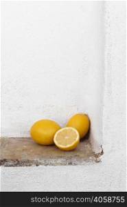 fresh lemons table
