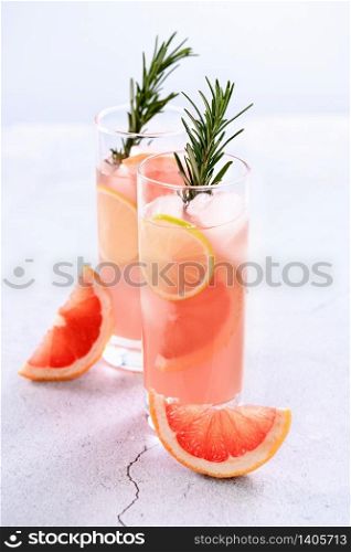 Fresh lime and rosemary in combination with fresh grapefruit juice and tequila. This cocktail is full of vibrant citrus flavors and aromatic herbs, showcasing the best of winter seasonal fruits.