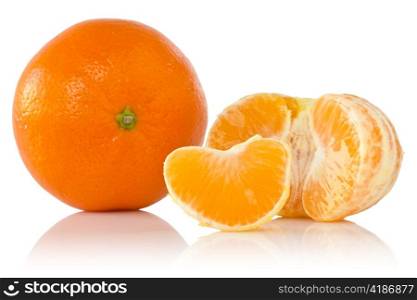 fresh mandarin with reflection on white background