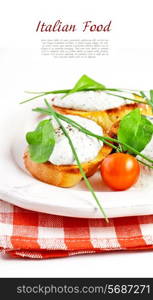 Fresh vegetables and bruschetta sandwiches with cottage cheese