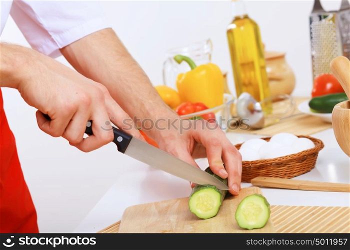 Fresh vegetables being cut with a knife. sNrW5mB6efBd/MBf+kojfhhX/fsY6KAm/4i2mcxGE60YmX0BAnpwF3fQTz/awHAu9OkKcEqwjGXDaOgA3dEpWta5webUZEkPX9Sv3iNbiQUyfAojFi1gJd4taon4iygmyvzbC/BdTn0bfLoZalaQ+v2Q+QT73L7inBRoB+AXTirxcOGD2Wbplt3Xoci/8m6yhpm8JqYEOqHgt/D7fqtrhwAb7pAKt3uH