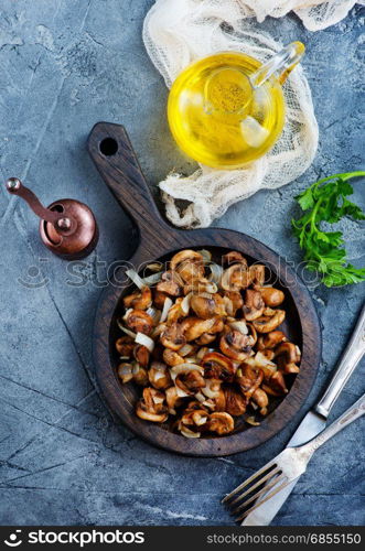 fried mushroom with spice and onion for dinner