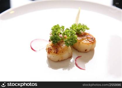 Fried Scallops in white