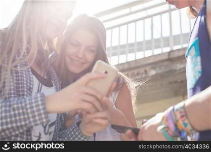Friends social-networking on smartphones