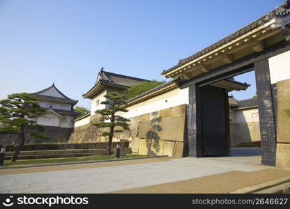 Front gate of Osaka Castle