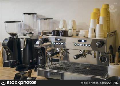 front view coffee machine with loads cups