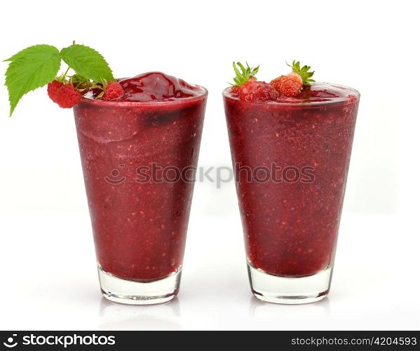 Frozen strawberry and raspberry smoothie with fresh berries