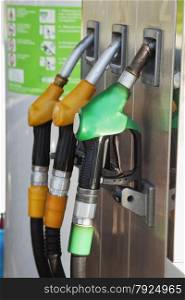 Fuel pump with three pumps, vertical image