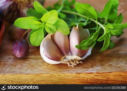 garlic and fresh pennyroyal leaves