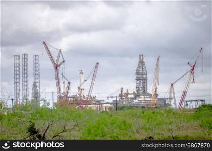 giant oil rigs structures in texas