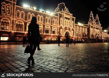 girl night walk around Moscow