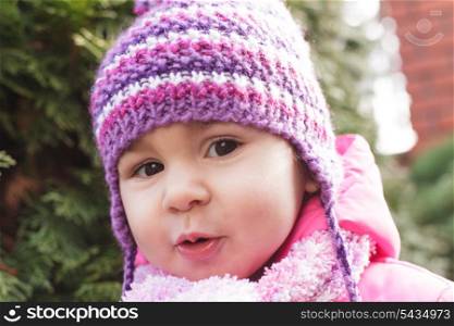 Girl&rsquo;s face with cute smile closeup, outdoors
