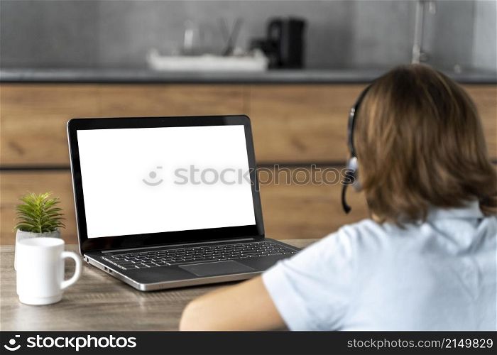 girl with headset learning online