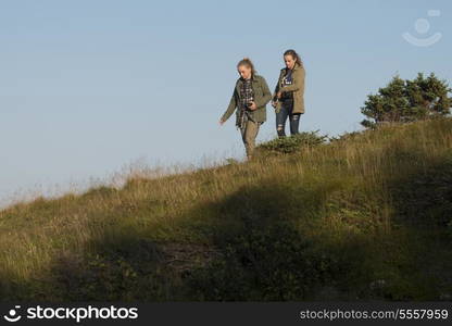 Girls along Skerwink Trail, Port Rexton, Bonavista Peninsula, Newfoundland And Labrador, Canada