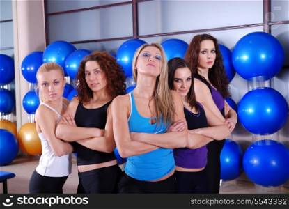 girls team in fitness center