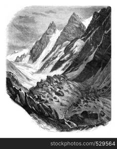 Glaciers Cerro da Tolosa, in the Cordillera of Chile, vintage engraved illustration. Magasin Pittoresque 1847.