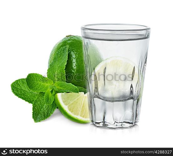 glass of vodka with lime and mint