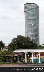 Glass tower and columns on the Merdeka square in Kuala Lumpur, Malaisya