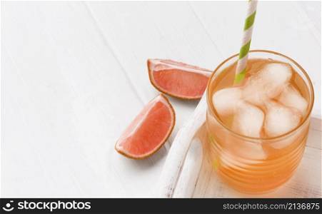 glass with soft drink grapefruit