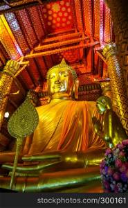Gold Buddha statue, Wat Phanan Choeng temple, Ayutthaya, Thailand. Gold Buddha statue, Wat Phanan Choeng, Ayutthaya, Thailand