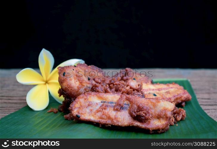 Golden Brown Fried Bananas - Thai Snack