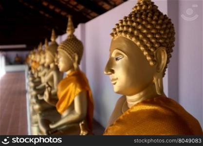 golden buddha image art of buddhist religious