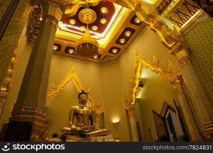 Golden Buddha statue is made ??of gold Buddha statue made ??of gold in the world&rsquo;s largest.