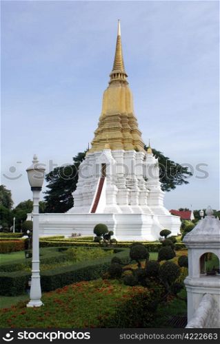 Golden Phra Chedi Sri Suriyothai in Ayuthaya, central Thailand