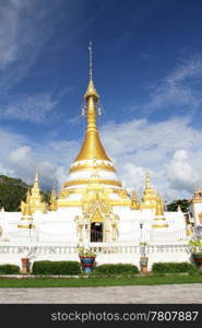 Golden stupa in Wat Chong Klang, Mae Hong Son