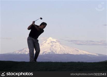 Golfing with View of Mount Hood