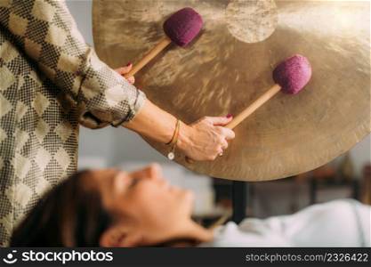 Gong sound healing therapy session. Gong Sound Healing Therapy