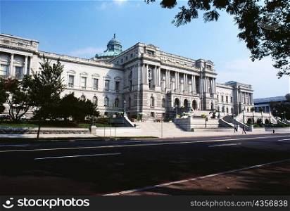 Government building beside a road, Library Of Congress, Washington DC, USA