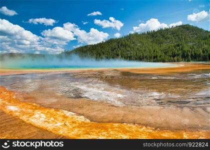 Grand Prismatic Spring in Yellowstone National Park, USA.