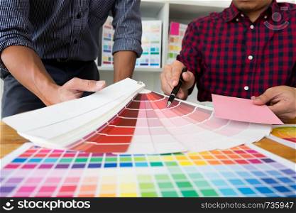 Graphic designers choose pink tones from the color bands to design ideas, creative designs, graphic designers.