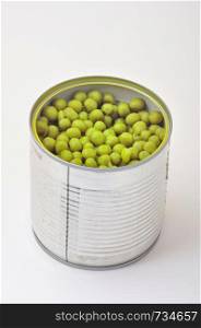 green peas in tin can