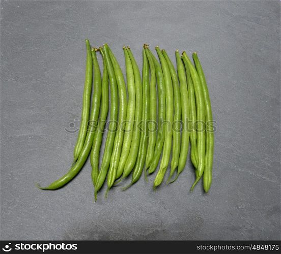 Green string beans on slate&#xD;&#xA;