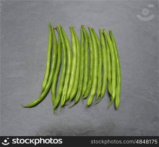 Green string beans on slate&#xD;&#xA;