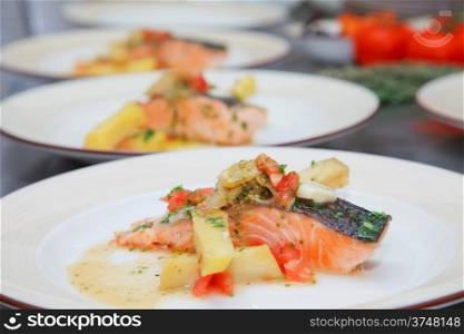 grilled salmon with potatoes and sauce