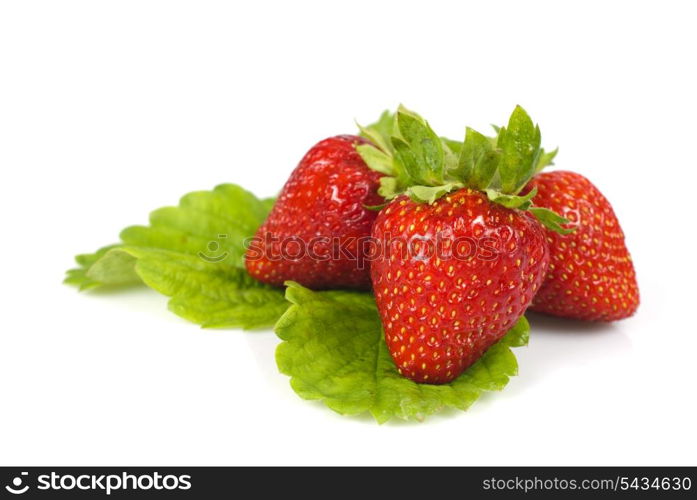 Group of fresh strawberries whith grean leaf on white