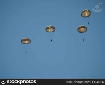 Group of parachutists