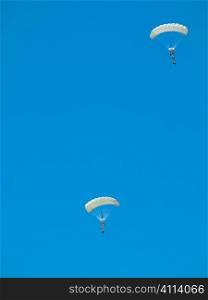 Group of parachutists