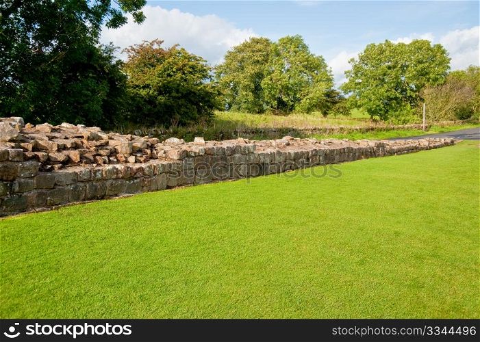 Hadrian&rsquo;s wall in England