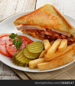 Ham Or Turkey Sandwich With Vegetables