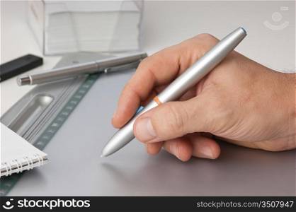 hand draws tablet pc
