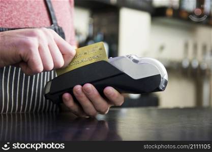 hand swiping credit card card reader device