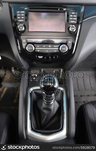 handle for switching speeds in modern car