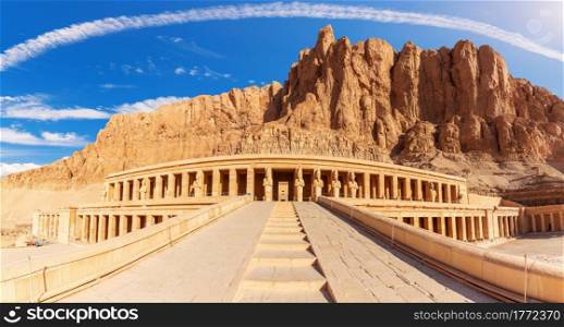 Hatshepsut&rsquo;s Temple and the cliffs, Luxor, Egypt.. Hatshepsut&rsquo;s Temple and the cliffs, Luxor, Egypt