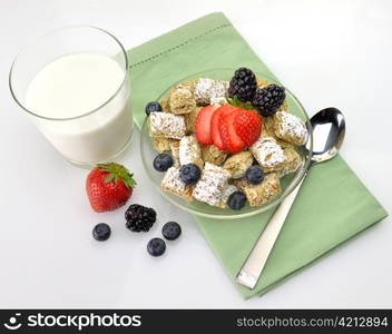 healthy breakfast,Shredded Wheat Cereal with fruits and berries