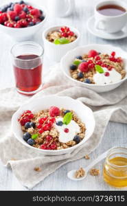 healthy breakfast with yogurt and granola