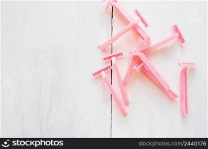 heap pink razors